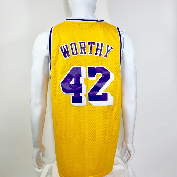 NBA Los Angeles Lakers James Worthy Jersey Med. - Picture 6 of 8